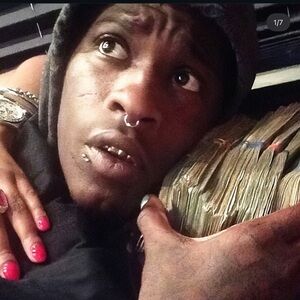 Meet your Posher, Taina